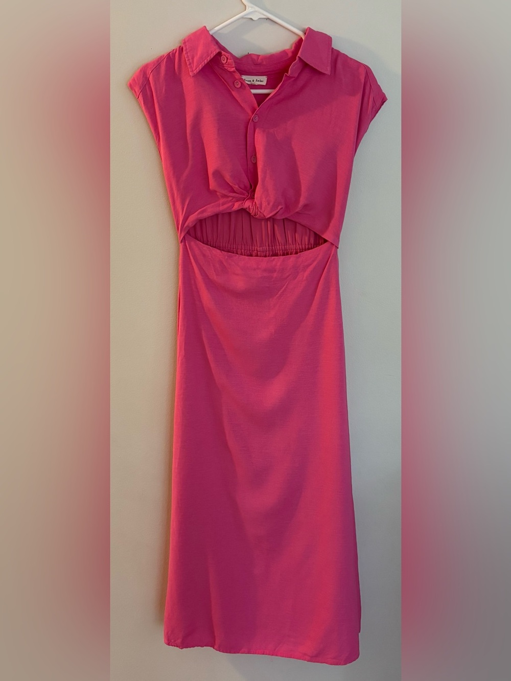 Sleeveless Pink Midi Dress with Front Knot Cutout